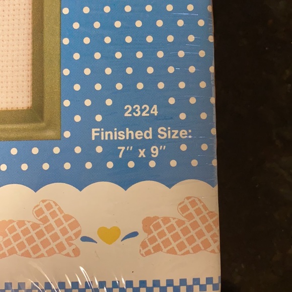 3/$15 New Berlin Co. Counted Cross Stitch Kit - Picture 2 of 3